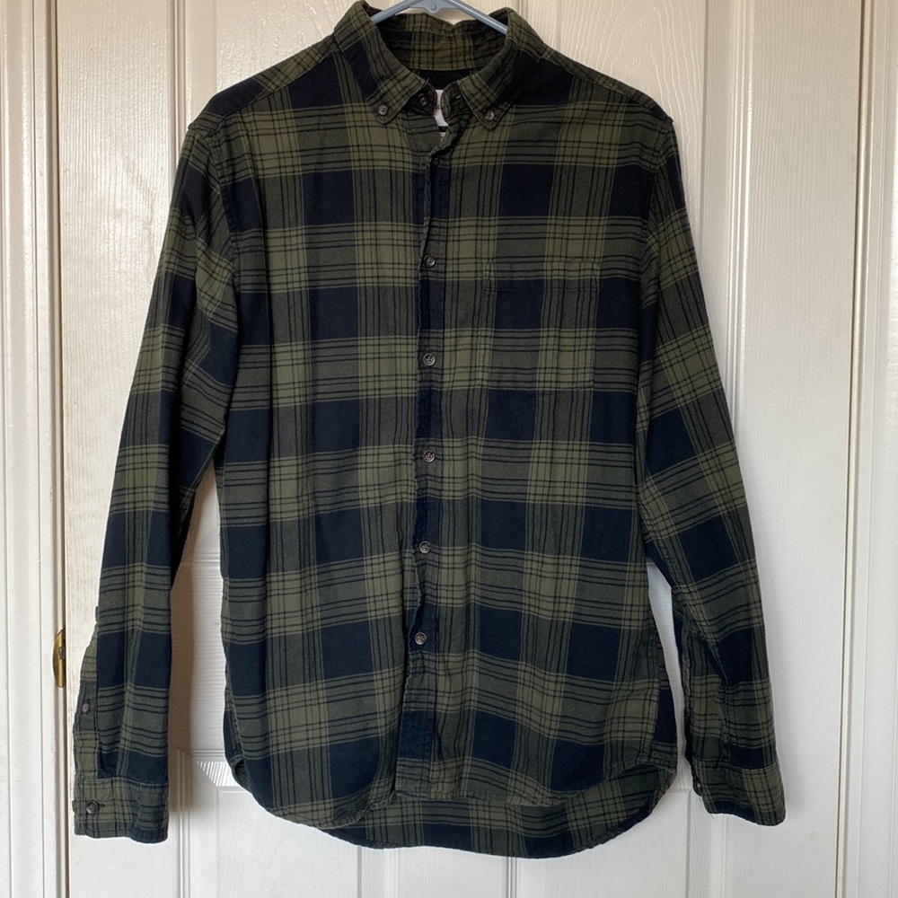 Goodfellow and co. Green and Black Plaid Flannel